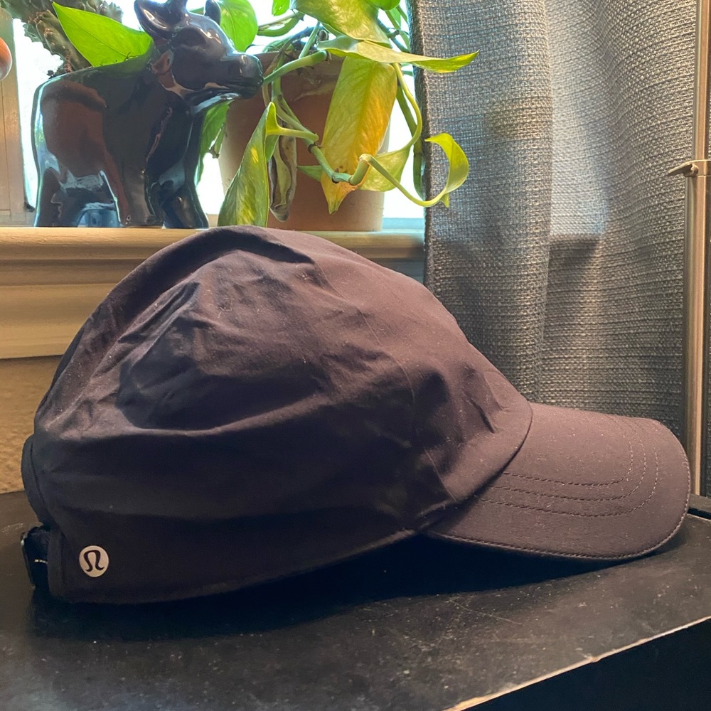 Lululemon hat